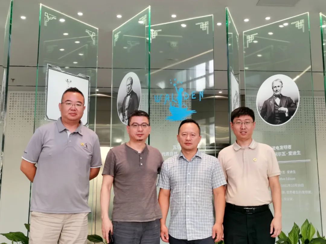 全联旅游业商会景区分会秘书长李德新一行莅临瓦尔登技术集团进行交流