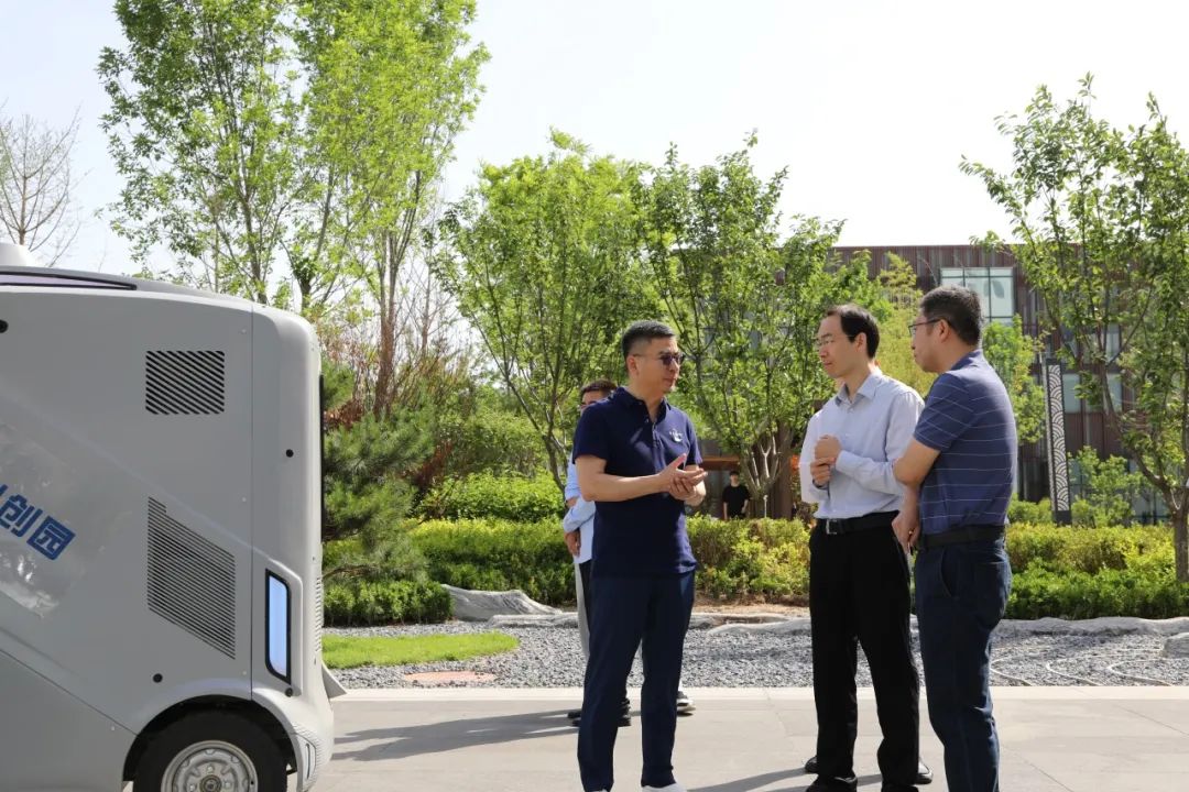 瓦尔登技术集团赛宝移动充电设备亮相北京经开区节能宣传周